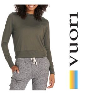 NWT Vuori Daydream Crew top in Oregano, BRAND NEW